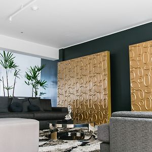 Apart Hotel Petit Palace Suites
